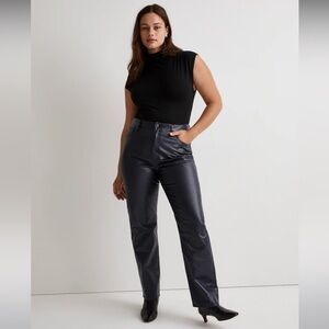 New! Madewell The '90s Straight Jean in Midnight Blue Foil Coated Jeans Size 33